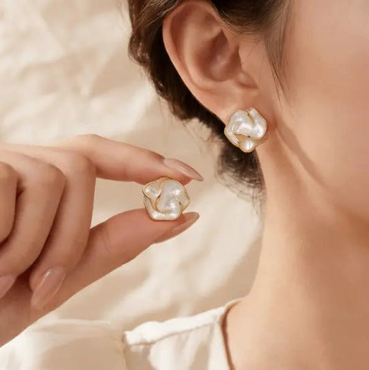 POMOCIÓN 2x1 ARETES FLOR🎁 - Amelia Joyería