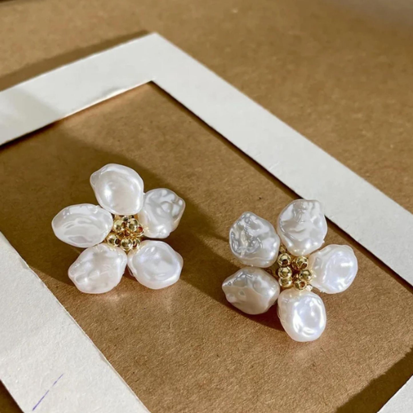 PROMOCIÓN 2x1 ARETES FLOR🎁 - Amelia Joyería