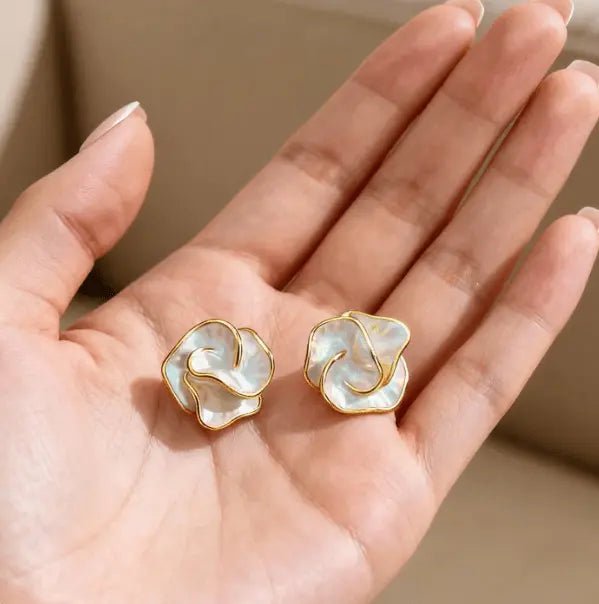 POMOCIÓN 2x1 ARETES FLOR🎁 - Amelia Joyería