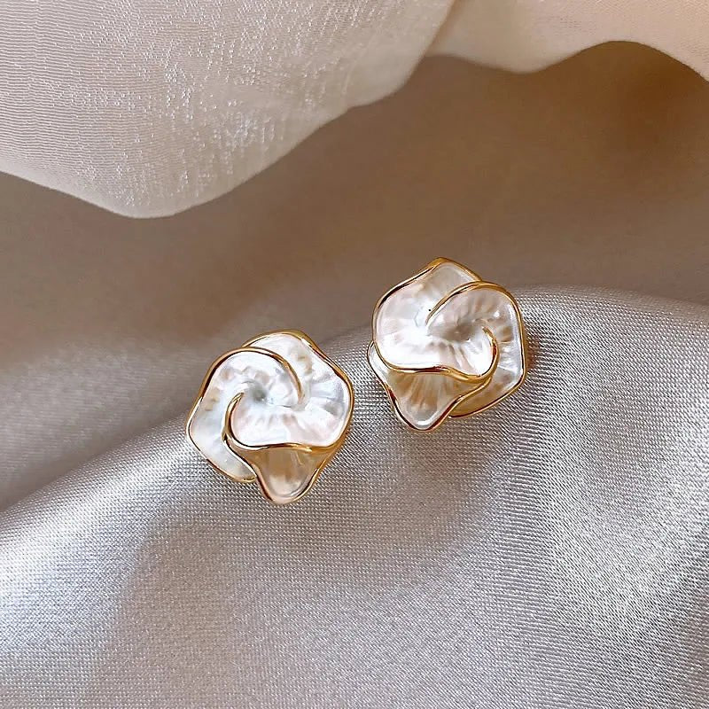 POMOCIÓN 2x1 ARETES FLOR🎁 - Amelia Joyería