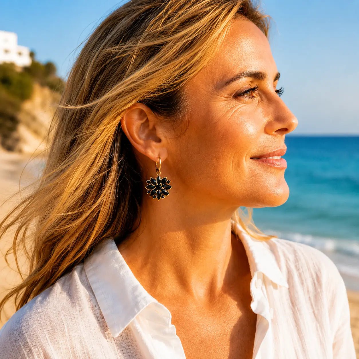PROMOCIÓN 2x1 ARETES FLOR NEGRA🎁 - Amelia Joyería